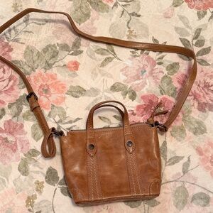 Frye Elegant Tan Leather Women's Bag